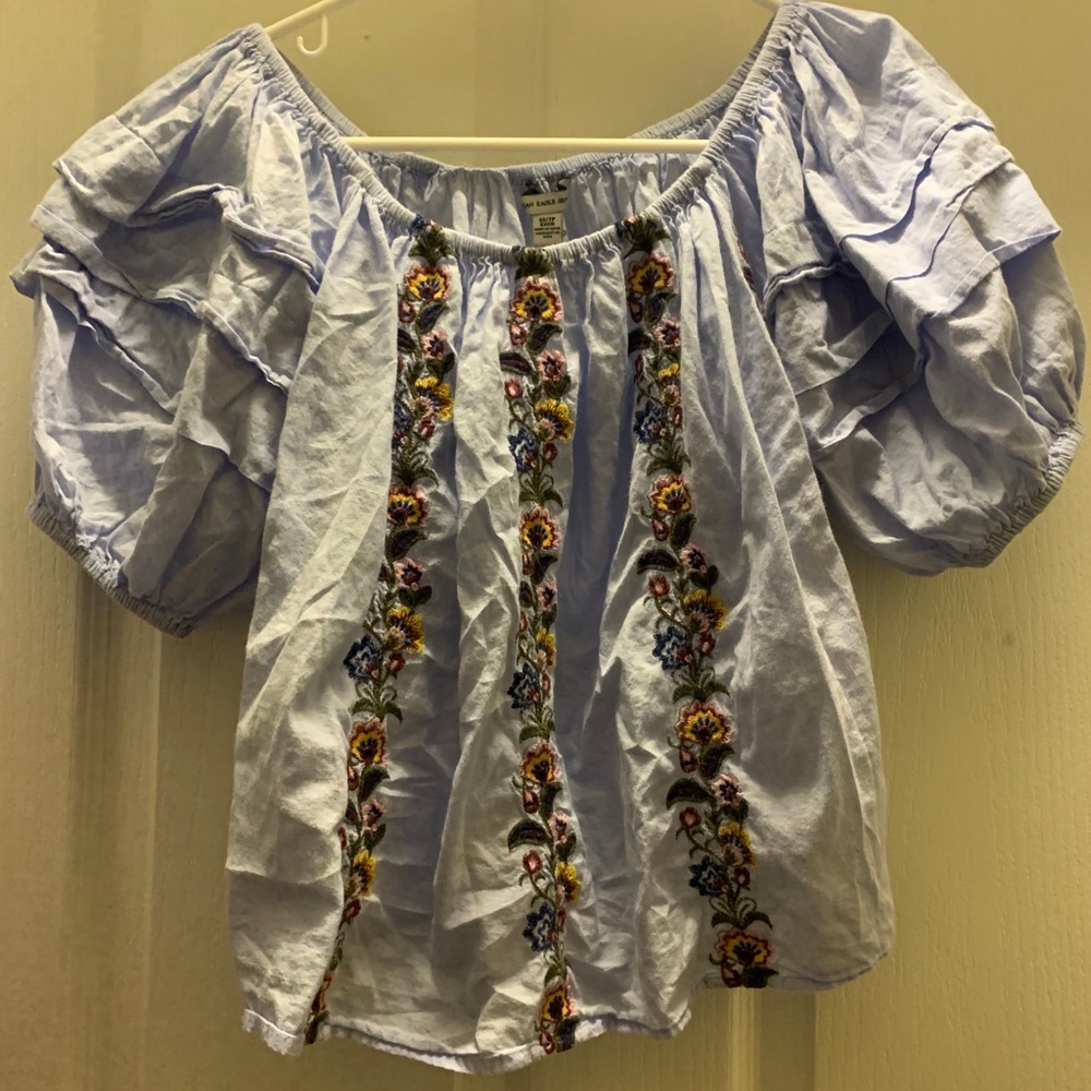 American Eagle Balloon Sleeve of the shoulder top